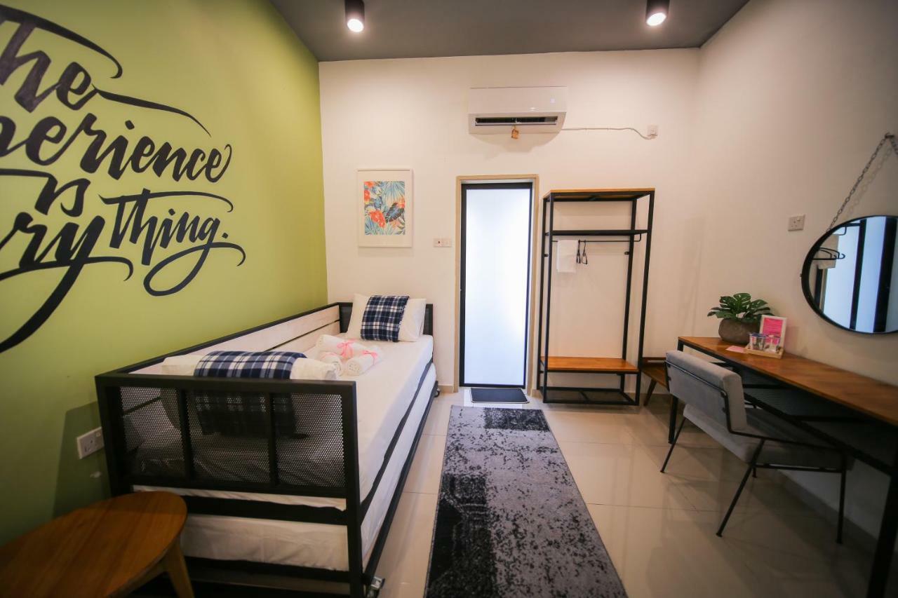 The Best Hotel In Bayan Lepas - The Lov Penang Buitenkant foto